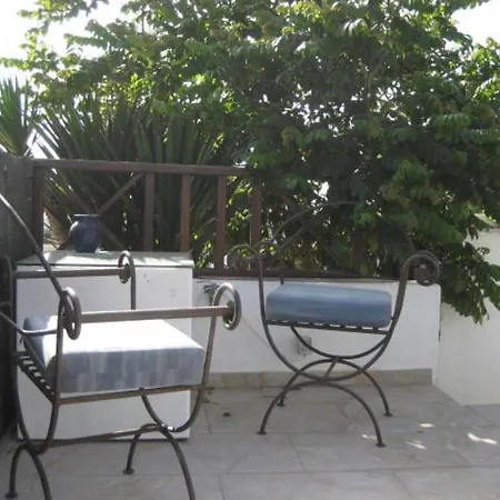 Niki Mit Beheiztem Gemeinschaftspool Für 2 Appartments * Las Breñas