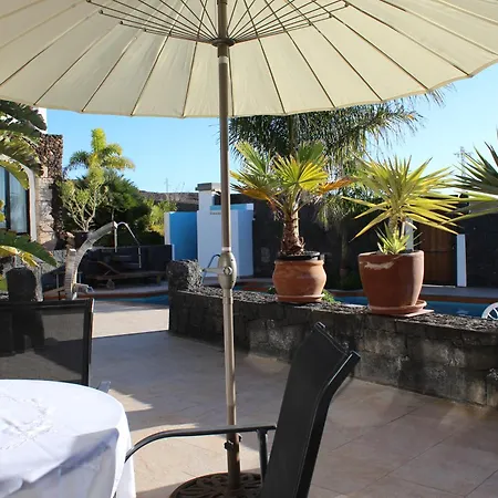 Apartamento Niki Mit Beheiztem Gemeinschaftspool Für 2 Appartments *