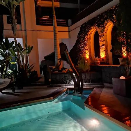 Niki Mit Beheiztem Gemeinschaftspool Für 2 Appartments Apartamento *