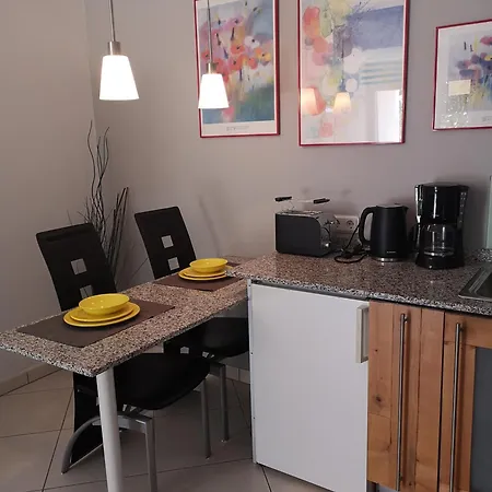 Niki Mit Beheiztem Gemeinschaftspool Für 2 Appartments * Las Breñas