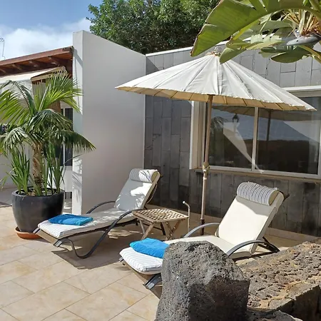 Apartamento Niki Mit Beheiztem Gemeinschaftspool Für 2 Appartments *