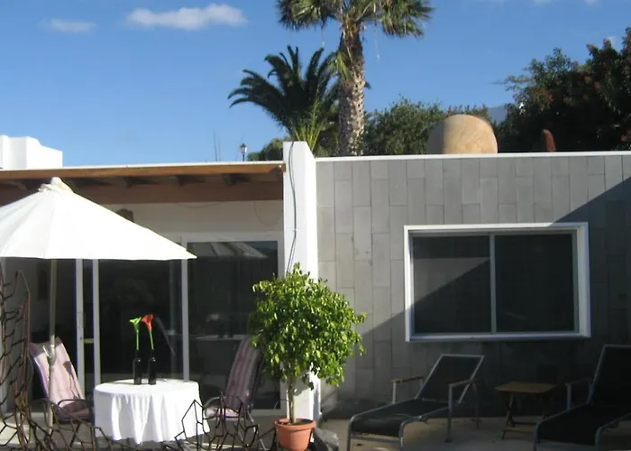 Niki Mit Beheiztem Gemeinschaftspool Fuer 2 Appartments Las Breñas