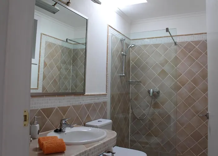 Niki Mit Beheiztem Gemeinschaftspool Für 2 Appartments *