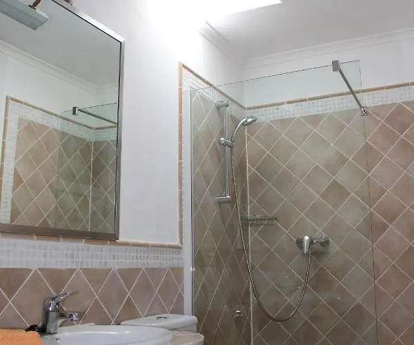 Niki Mit Beheiztem Gemeinschaftspool Für 2 Appartments Apartamento *