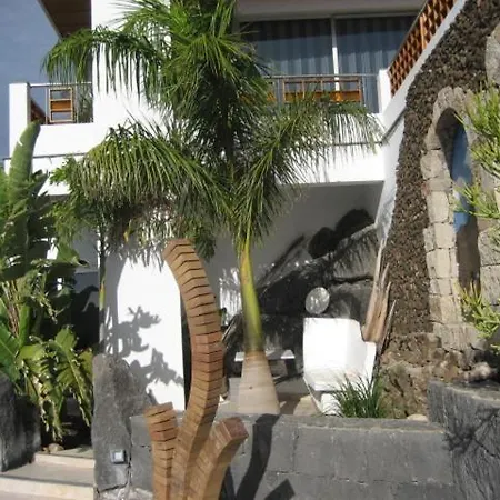 Niki Mit Beheiztem Gemeinschaftspool Fuer 2 Appartments Las Breñas