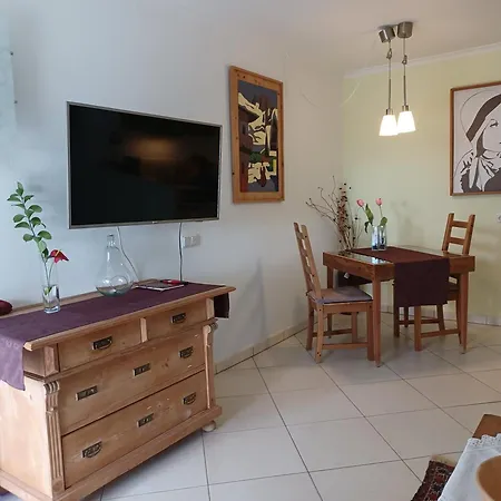 Niki Mit Beheiztem Gemeinschaftspool Fuer 2 Appartments Las Brenas