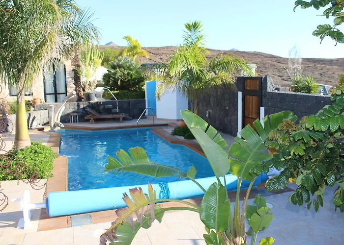 Niki Mit Beheiztem Gemeinschaftspool Fuer 2 Appartments شقة