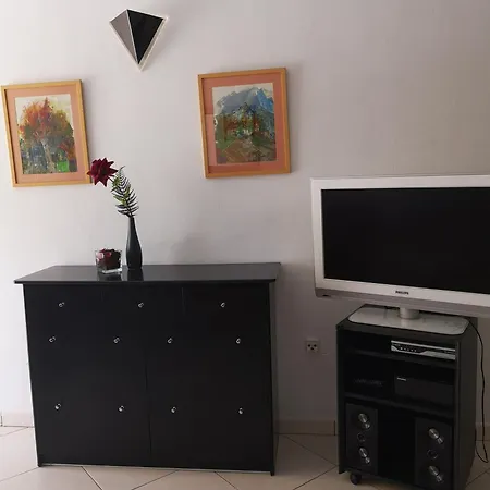 Niki Mit Beheiztem Gemeinschaftspool Fuer 2 Appartments Apartmán *